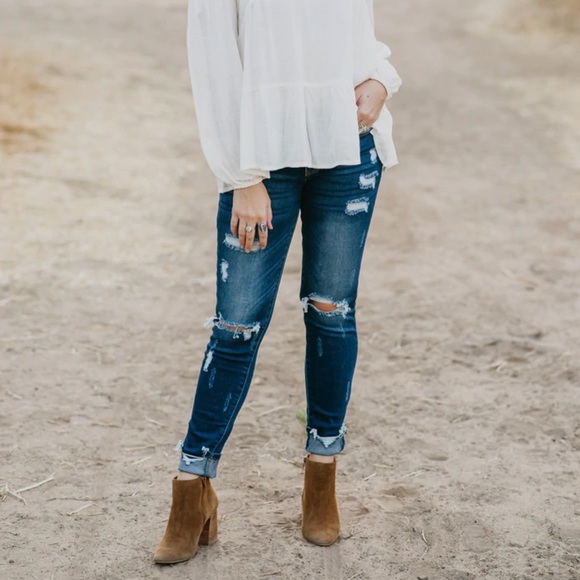 Wren and Ivory Kancan Delia Distressed Jeans - Picture 3 of 7